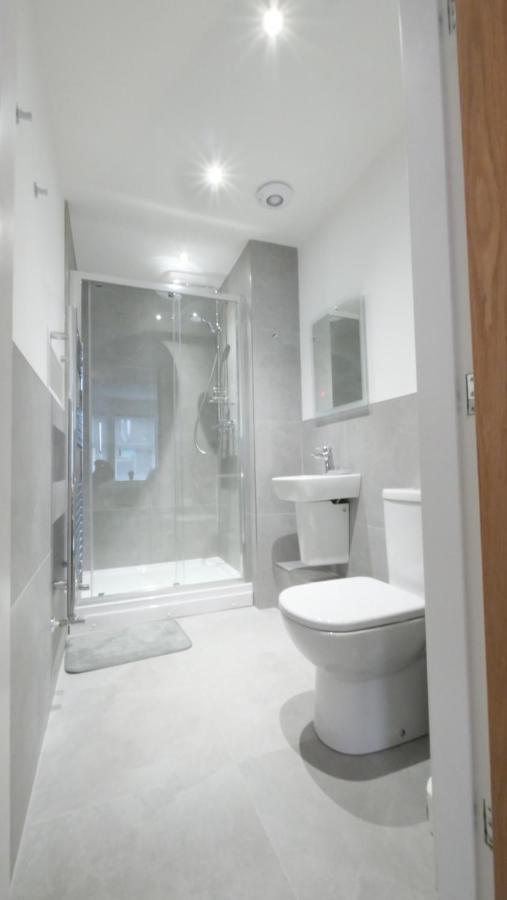 Lovely New 2 Bedroom Condo With Stunning Seaviews Penmaen-mawr Exterior foto